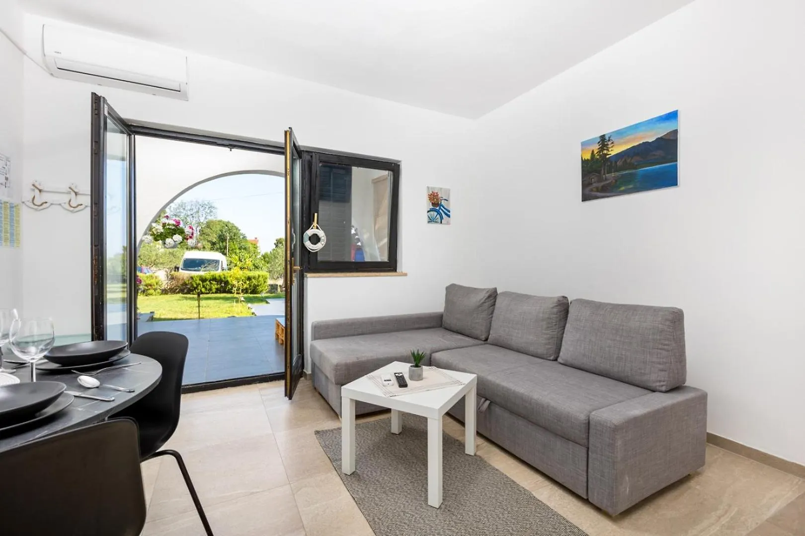 Apartments Val Malinska Pensionat